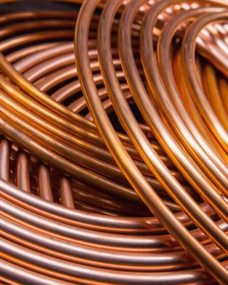 Cobre 110 e seus benefícios para a indústria elétrica